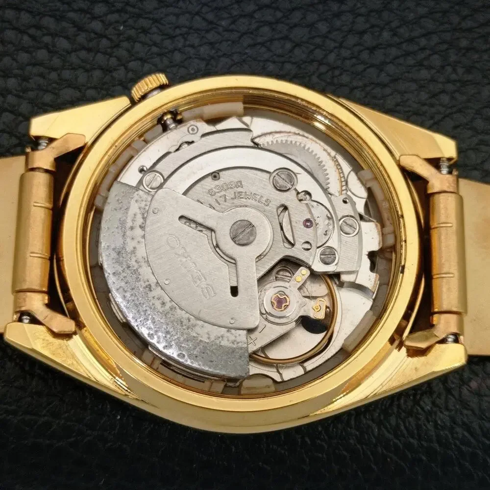 Vintage 1970 Seiko Automatic Mens Gold Watch W/daydate & Black accents